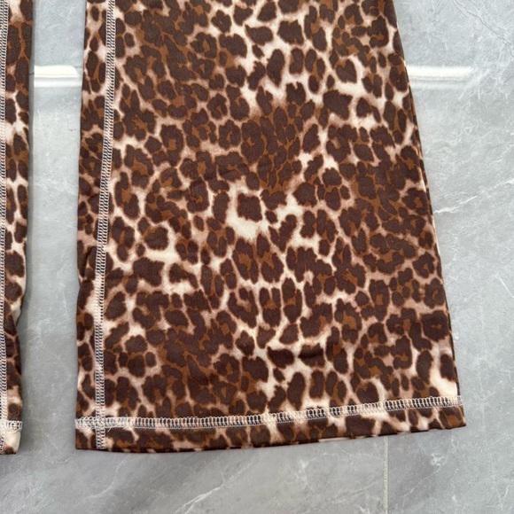 Women’s No Comment Plus Fleece Flare Leggings Foldover Waistband Leopard Size 1X - Picture 5 of 16